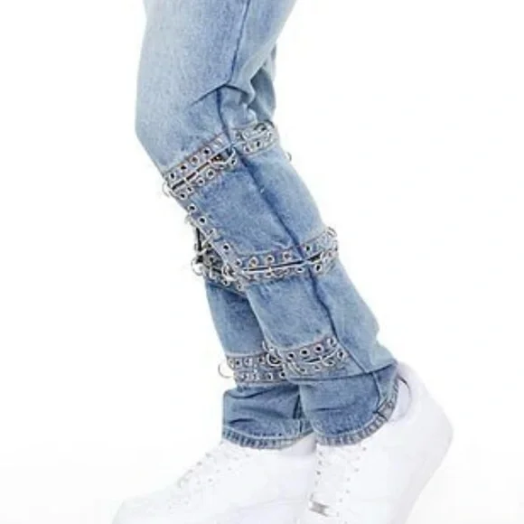 Grommet Cutout Slim-Fit Jeans size 33